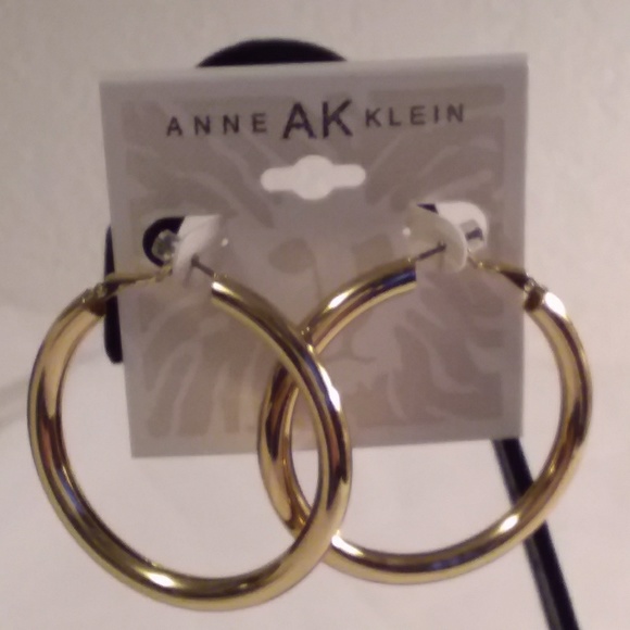 Anne Klien Hoop Piearced Earrings - Picture 3 of 3